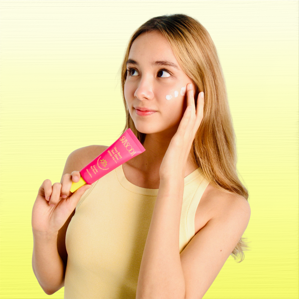 Very Berry Sun Glow SPF50+ 50ml - Image 4